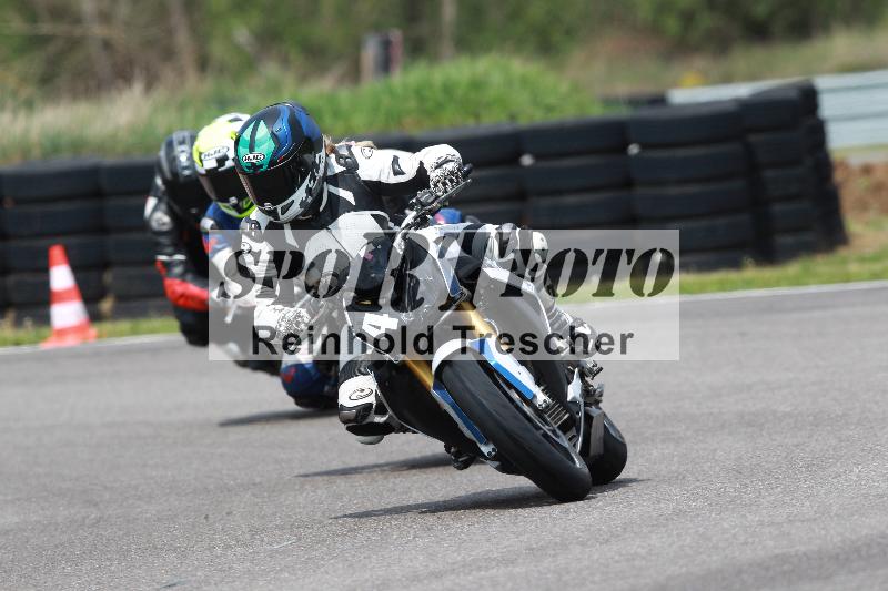 Archiv-2022/13 25.04.2022 Plüss Moto Sport ADR/Freies Fahren/4